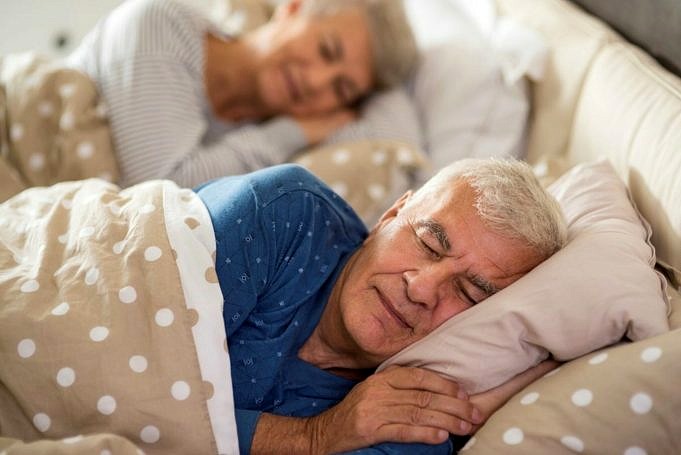 Invecchiamento E Sonno. Di Quanto Sonno Hanno Bisogno Gli Anziani?